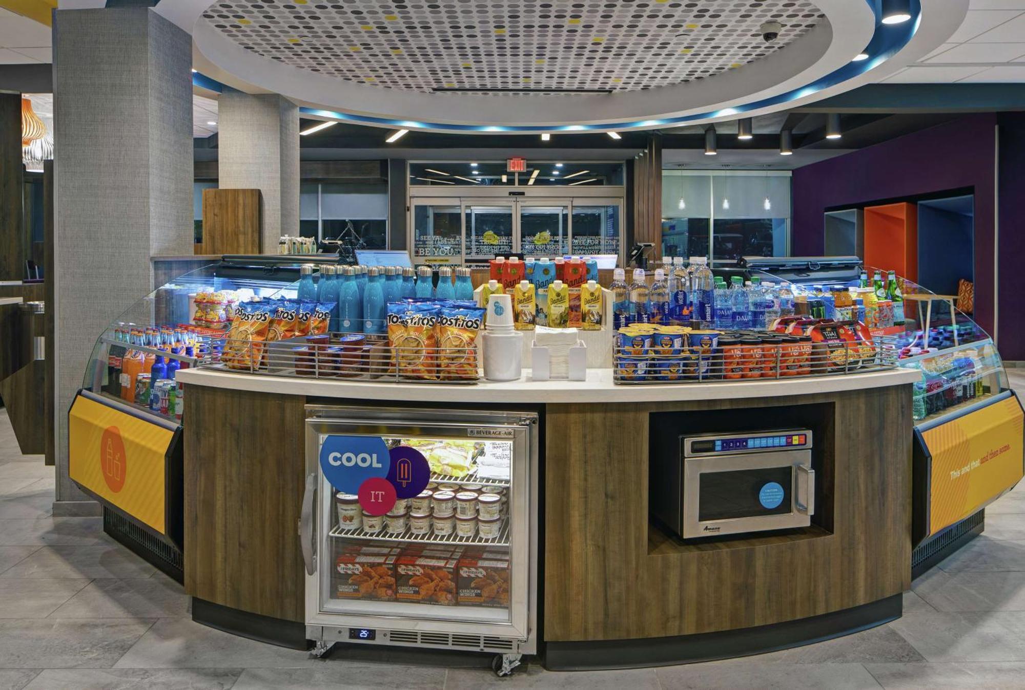 Tru By Hilton Austin Airport, Tx Hotel Exterior photo